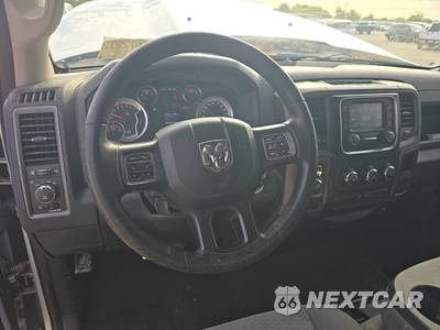 2015 Ram 1500 Express Crew Cab Short Bed - zdjęcie 10 z 33 - miniatura