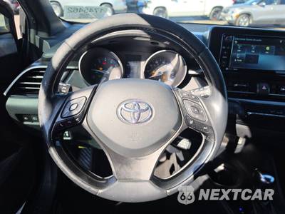 2018 Toyota C-HR XLE Premium - zdjęcie 10 z 38 - miniatura