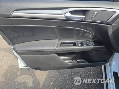 2015 Ford Fusion SE - zdjęcie 9 z 67 - miniatura