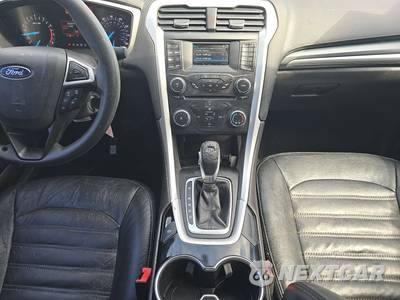 2015 Ford Fusion SE - zdjęcie 11 z 67 - miniatura
