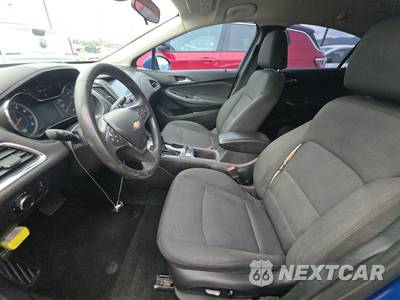 2017 Chevrolet Cruze LT Sedan 1SD - zdjęcie 7 z 25 - miniatura
