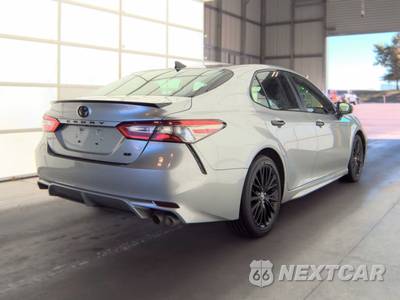 2019 Toyota Camry SE - zdjęcie 4 z 40 - miniatura