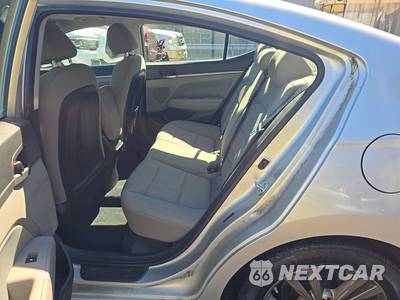 2018 Hyundai Elantra Value Edition Sedan - zdjęcie 13 z 37 - miniatura