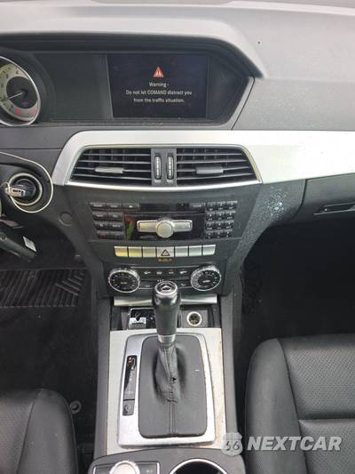 2013 Mercedes-Benz C 250 Sedan - zdjęcie 12 z 36 - miniatura