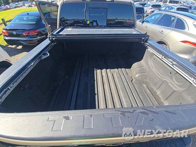 2021 Nissan TITAN PRO-4X Crew Cab Short Bed - zdjęcie 16 z 37 - miniatura