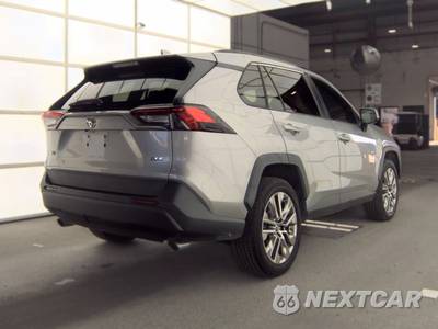 2019 Toyota RAV4 XLE Premium - zdjęcie 4 z 26 - miniatura