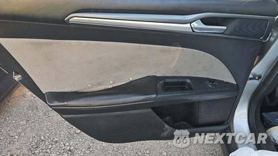 2015 Ford Fusion S - zdjęcie 23 z 52 - miniatura