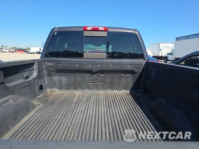 2015 Chevrolet Silverado 2500HD LTZ Extended Cab Medium Bed 1LZ w/Built-In Wi-Fi - zdjęcie 16 z 32 - miniatura
