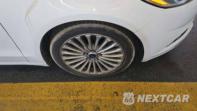 2015 Ford Fusion Titanium - zdjęcie 22 z 46 - miniatura
