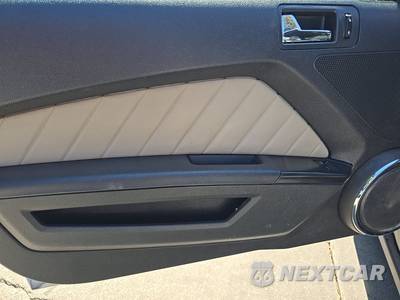2012 Ford Mustang V6 Premium Coupe - zdjęcie 9 z 43 - miniatura