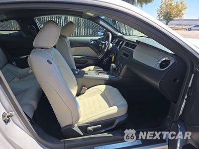2012 Ford Mustang V6 Premium Coupe - zdjęcie 8 z 43 - miniatura