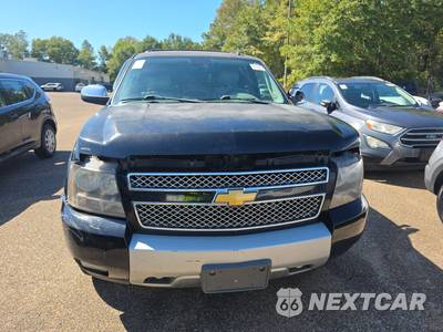 2013 Chevrolet Tahoe LT 1LT - zdjęcie 2 z 41 - miniatura