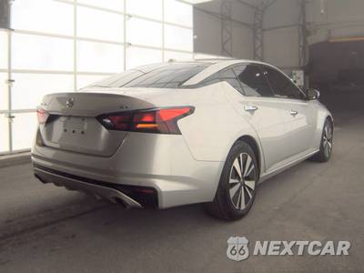 2020 Nissan Altima SV - zdjęcie 4 z 26 - miniatura
