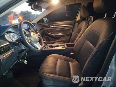 2020 Nissan Altima SV - zdjęcie 7 z 26 - miniatura