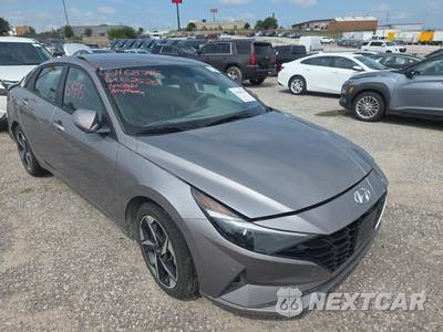 2023 Hyundai Elantra SEL - zdjęcie 3 z 43 - miniatura