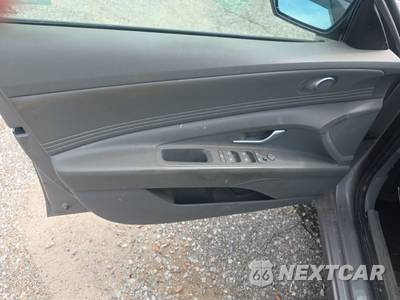 2023 Hyundai Elantra SEL - zdjęcie 9 z 43 - miniatura