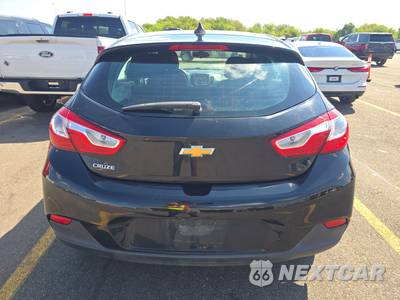 2019 Chevrolet Cruze LS Hatchback 1SB - zdjęcie 5 z 36 - miniatura