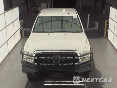 2018 Ram 2500 Tradesman Crew Cab Long Bed - zdjęcie 2 z 30 - miniatura