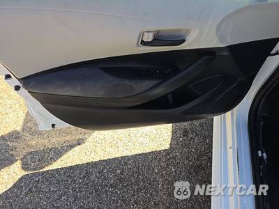 2022 Toyota Corolla Hybrid LE Sedan - zdjęcie 9 z 32 - miniatura