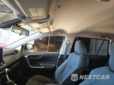 2025 Toyota RAV4 Hybrid LE - zdjęcie 19 z 26 - miniatura