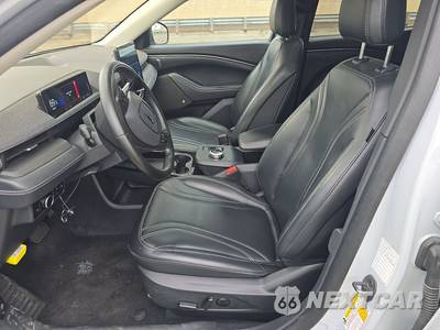 2023 Ford Mustang Mach-E Premium - zdjęcie 7 z 47 - miniatura