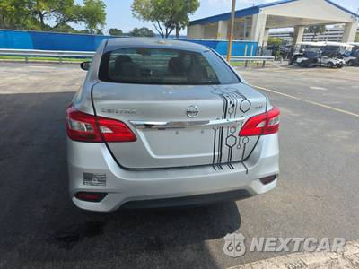 2017 Nissan Sentra SV - zdjęcie 5 z 44 - miniatura