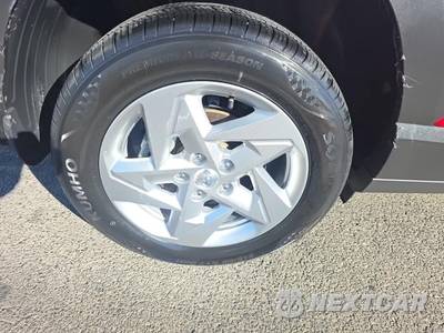 2024 Hyundai Kona SE - zdjęcie 10 z 22 - miniatura