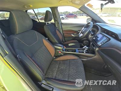 2023 Nissan Kicks SR - zdjęcie 8 z 32 - miniatura