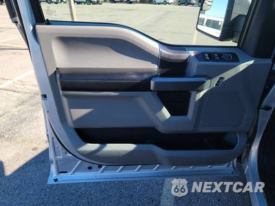 2017 Ford F-150 XLT Crew Cab Short Bed - zdjęcie 9 z 34 - miniatura