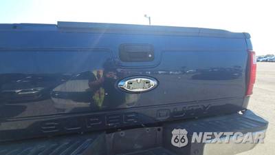 2013 Ford Super Duty F-250 Lariat Crew Cab Medium Bed - zdjęcie 47 z 52 - miniatura