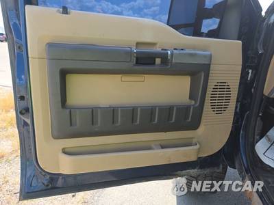 2013 Ford Super Duty F-250 Lariat Crew Cab Medium Bed - zdjęcie 9 z 52 - miniatura