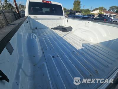 2022 Ram 2500 Big Horn Crew Cab Long Bed - zdjęcie 16 z 30 - miniatura