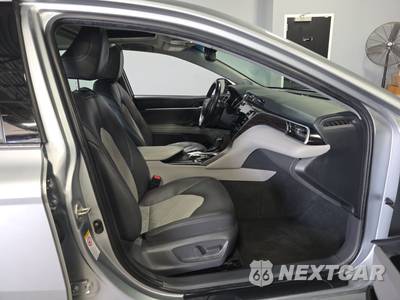 2018 Toyota Camry Hybrid XLE - zdjęcie 8 z 22 - miniatura