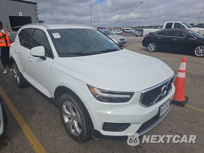 2020 Volvo XC40 T4 Momentum - zdjęcie 3 z 28 - miniatura
