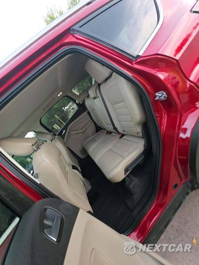 2019 Ford Escape Titanium - zdjęcie 10 z 12 - miniatura