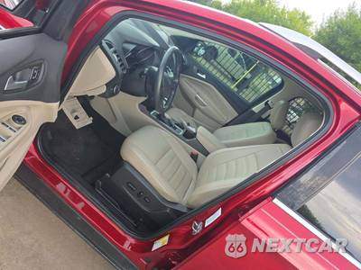 2019 Ford Escape Titanium - zdjęcie 7 z 12 - miniatura