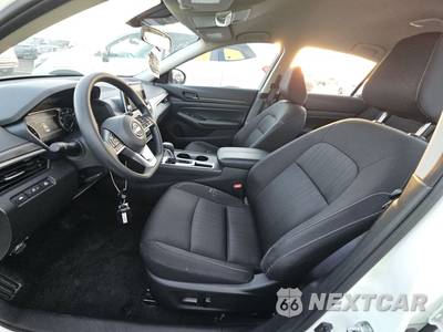 2026 Nissan Altima SV - zdjęcie 7 z 18 - miniatura