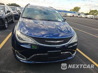 2018 Chrysler Pacifica Touring L Plus 121.6" WB - zdjęcie 2 z 29 - miniatura