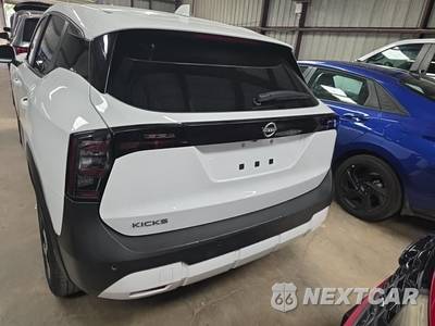 2025 Nissan Kicks SV - zdjęcie 5 z 20 - miniatura
