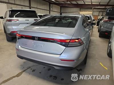 2025 Honda Accord Sedan SE - zdjęcie 4 z 19 - miniatura