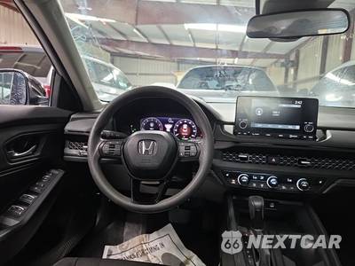 2025 Honda Accord Sedan SE - zdjęcie 8 z 19 - miniatura