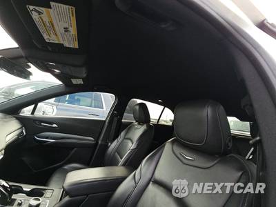 2021 Cadillac XT4 Premium Luxury 1SE - zdjęcie 18 z 22 - miniatura