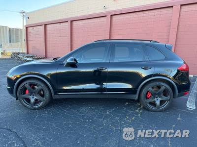 2011 Porsche Cayenne Turbo - zdjęcie 3 z 18 - miniatura
