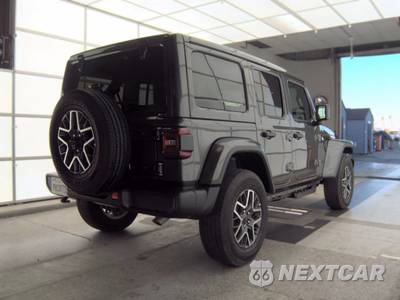 2026 Jeep Wrangler 4 Door Sahara - zdjęcie 4 z 27 - miniatura