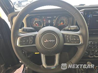 2026 Jeep Wrangler 4 Door Sahara - zdjęcie 10 z 28 - miniatura