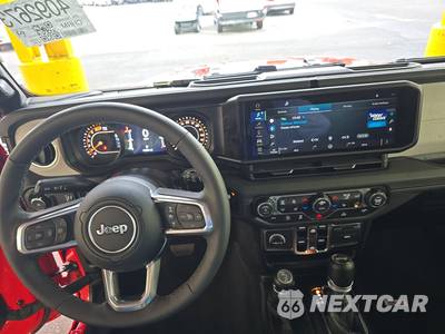 2026 Jeep Wrangler 4 Door Sahara - zdjęcie 11 z 29 - miniatura