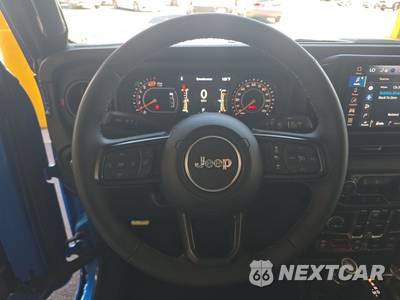 2025 Jeep Wrangler 4 Door Rubicon - zdjęcie 10 z 27 - miniatura