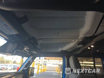 2025 Jeep Wrangler 4 Door Rubicon - zdjęcie 18 z 27 - miniatura