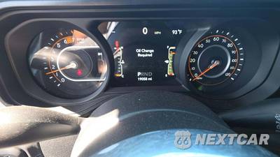 2026 Jeep Wrangler 4 Door Sahara - zdjęcie 23 z 24 - miniatura