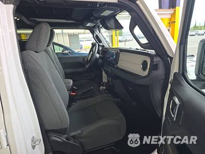 2026 Jeep Wrangler 4 Door Sahara - zdjęcie 8 z 25 - miniatura